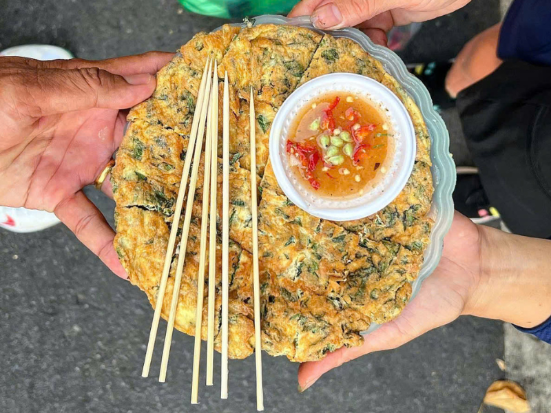 Street Food Tour with Local Foodie (SIC)