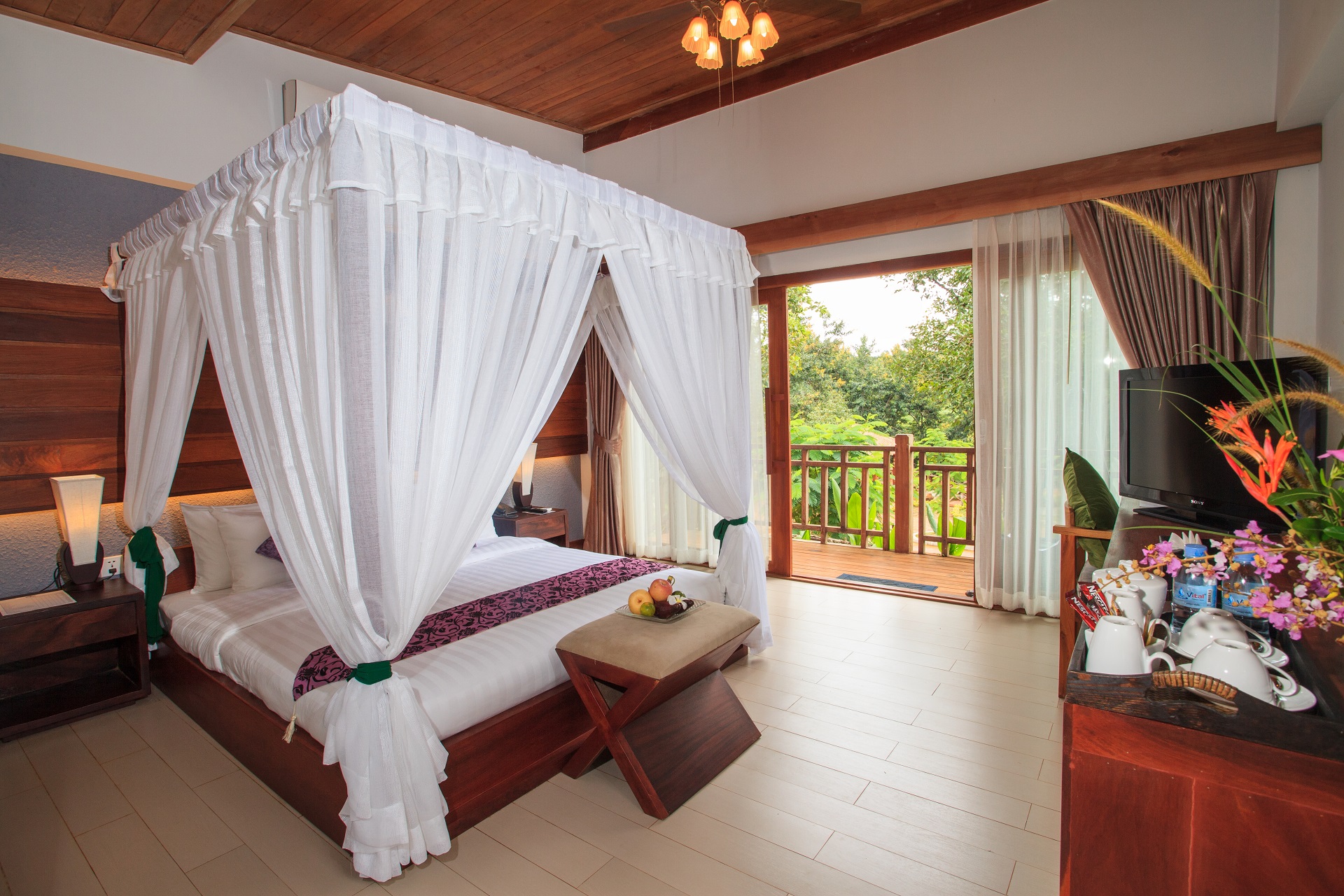 Mayura Hill Hotel & Resort