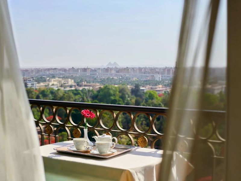 Four Seasons Hotel Cairo at The First Residence