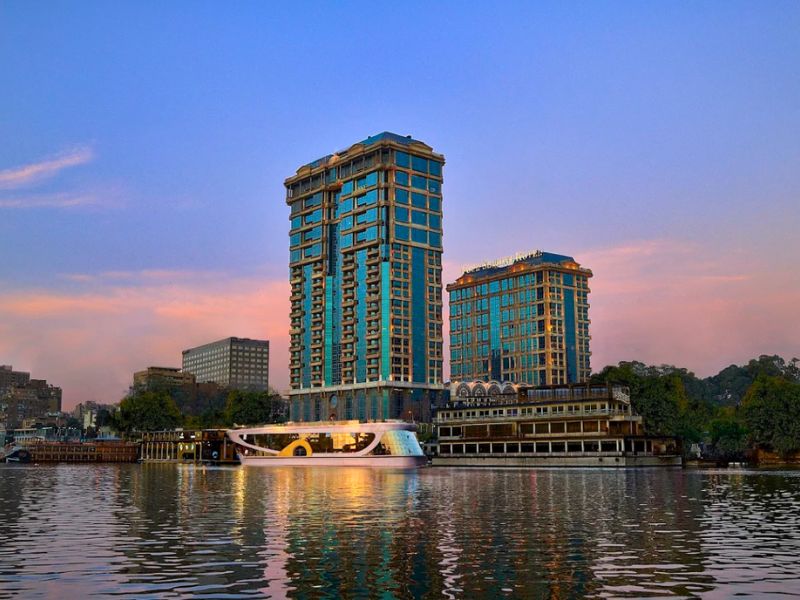 Four Seasons Hotel Cairo at The First Residence