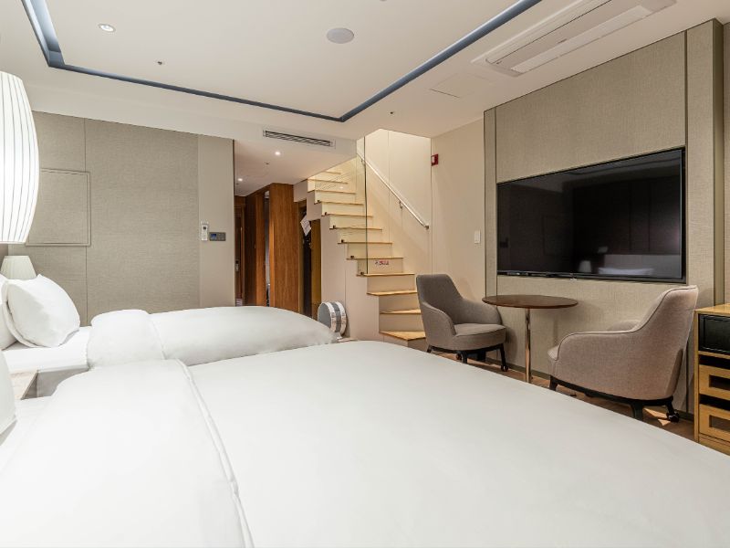 Billion Western Hotel