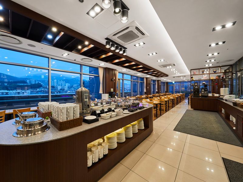 Felix by STX Hotel & Suite