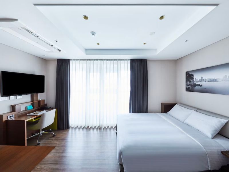 Felix by STX Hotel & Suite