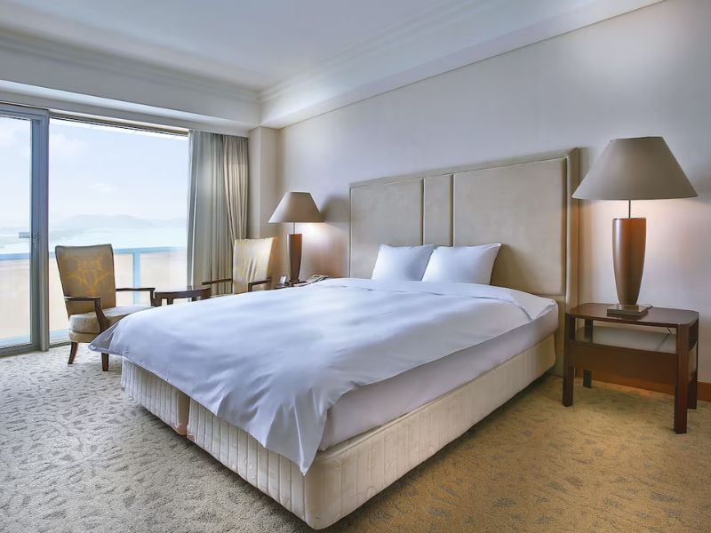 Hotel Hyundai by Lahan Mokpo