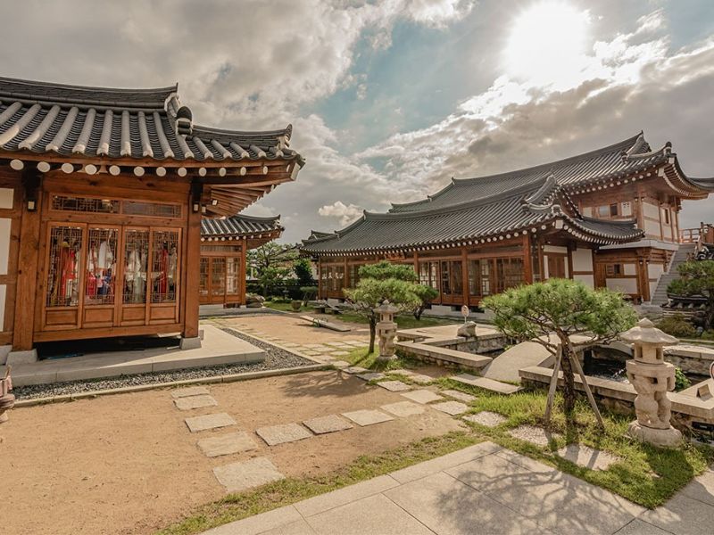 Hwangnamkwan Hanok Gyeongju
