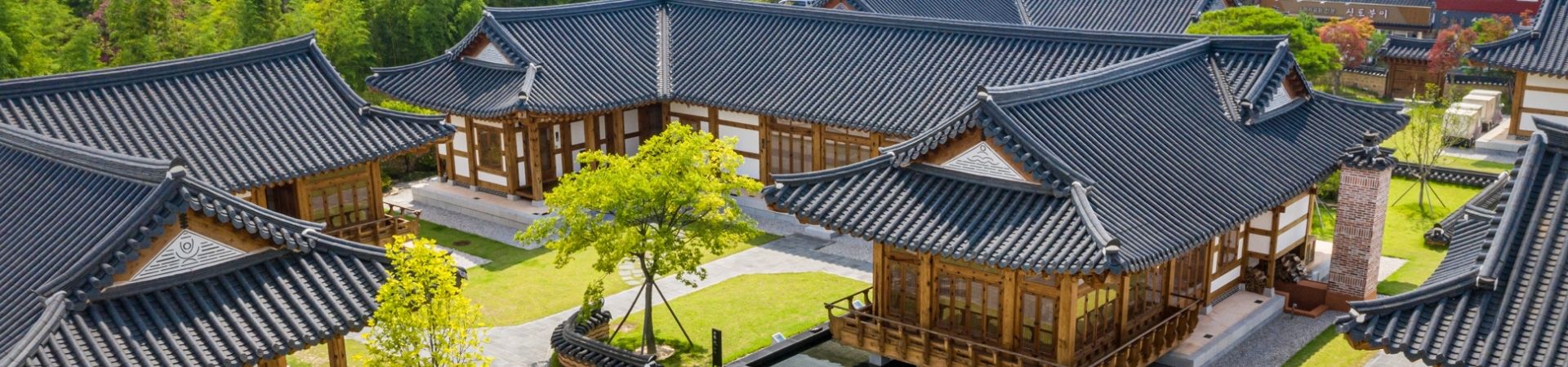 Namwon Yechon Hanok by Kensington