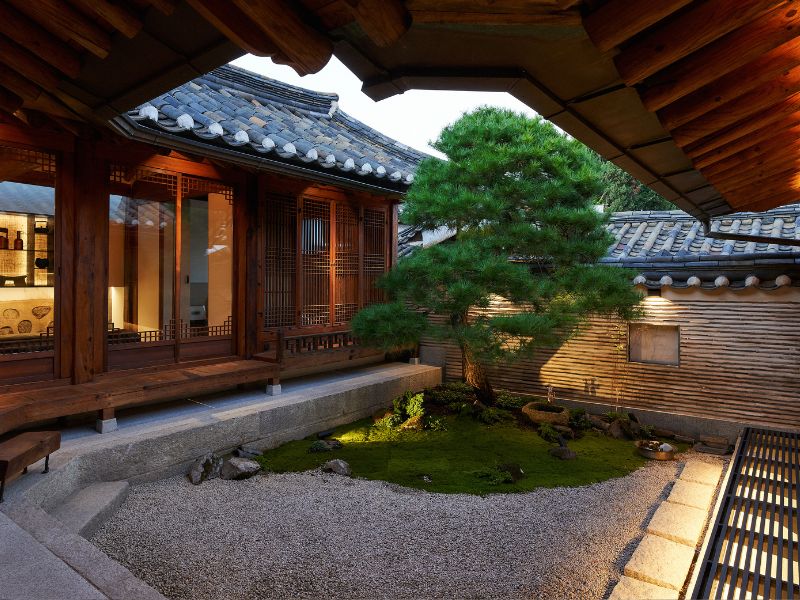 Nostalgia Hanok, Seoul - Hillo Jae