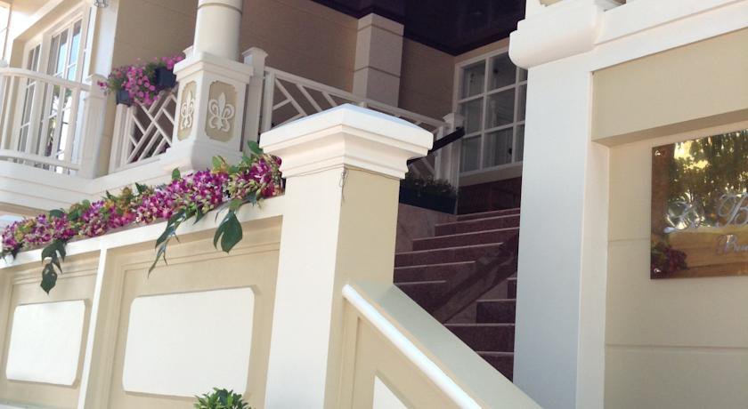 Le Bouton D’or Boutique Hotel