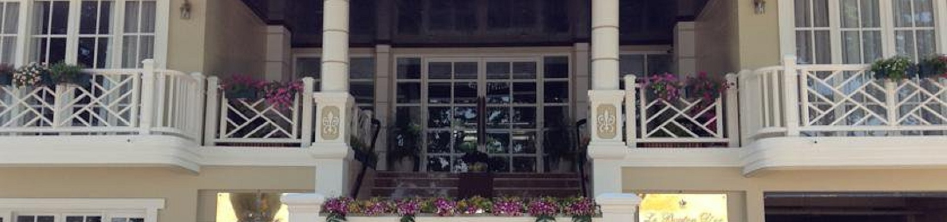 Le Bouton D’or Boutique Hotel