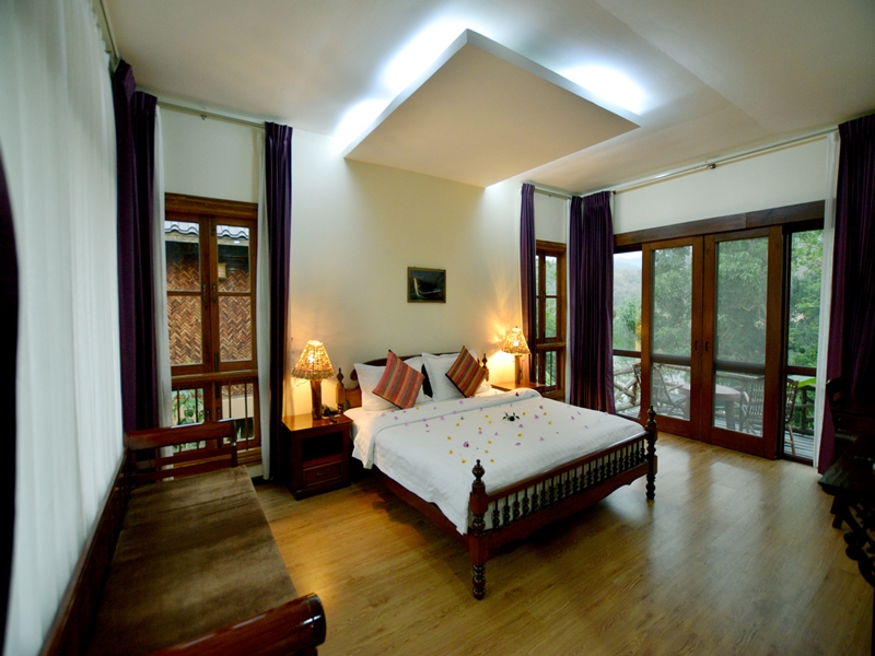 Mr. Charles Riverview Lodge