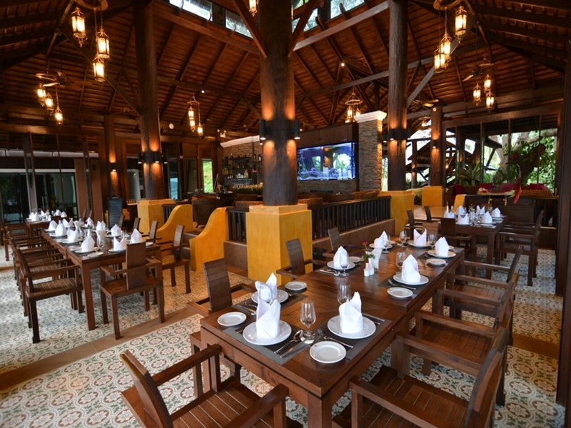 Victoria Cliff Hotel & Resort