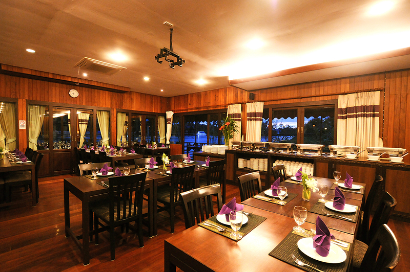 Baan Amphawa Resort & Spa