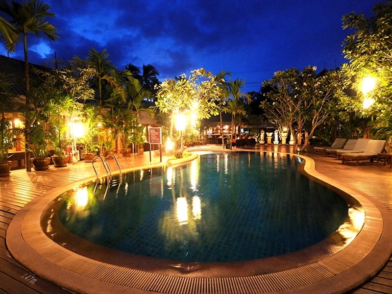 Baan Amphawa Resort & Spa