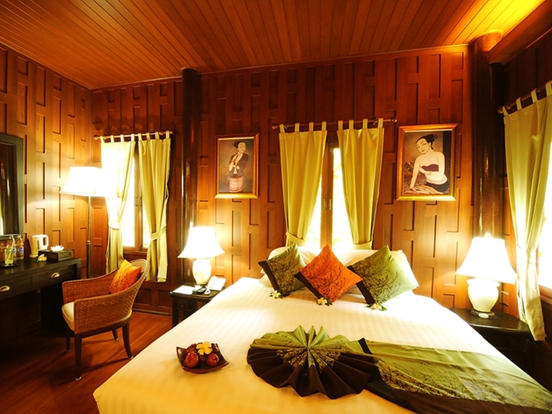 Baan Amphawa Resort & Spa