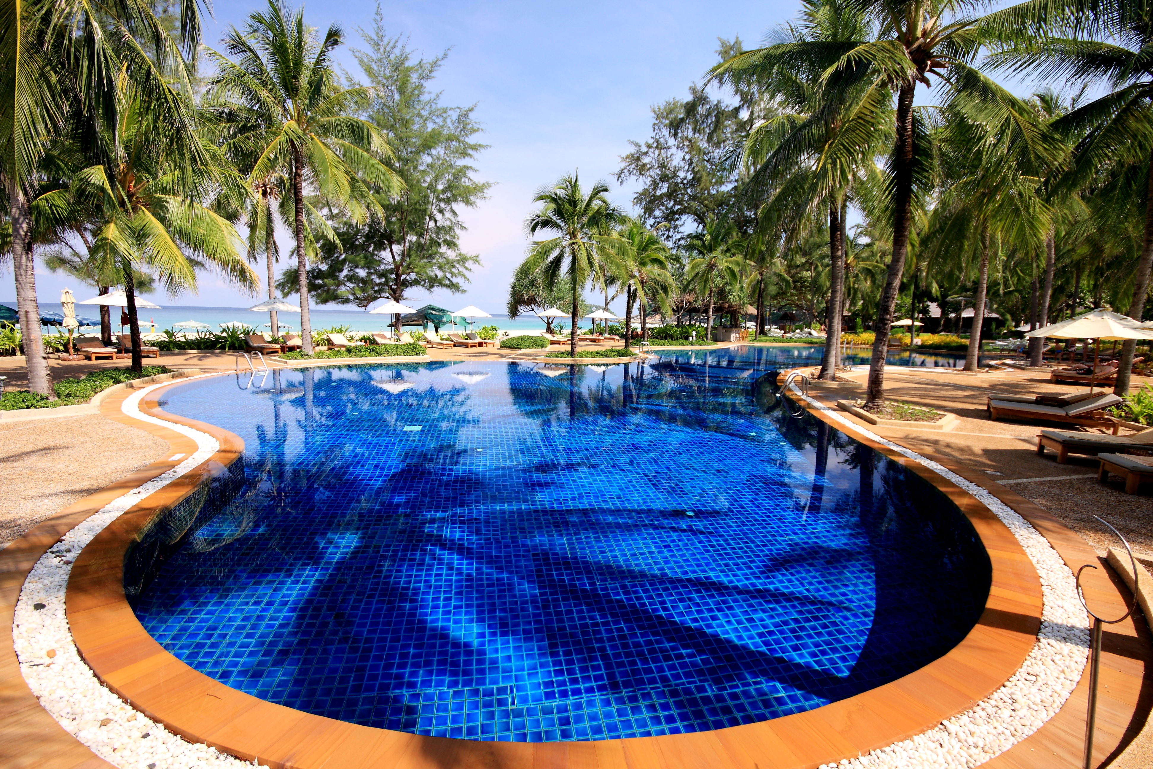 Katathani Phuket Beach Resort
