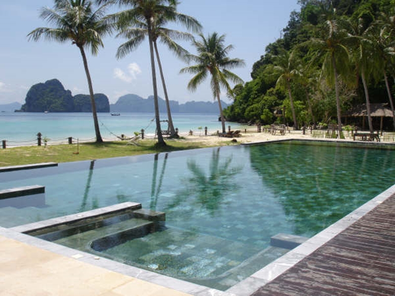 Koh Ngai Thanya Beach Resort
