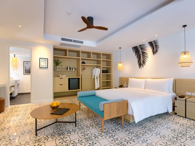 Outrigger Surin Beach Resort