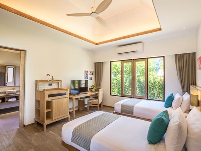 SAii Phi Phi Island Village