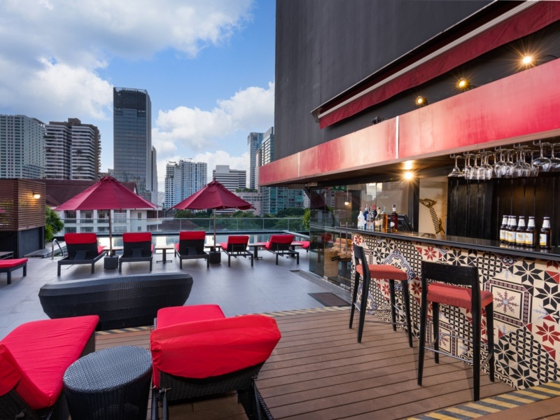 RakYim Siam (F. Maitria Mode Sukhumvit 15)