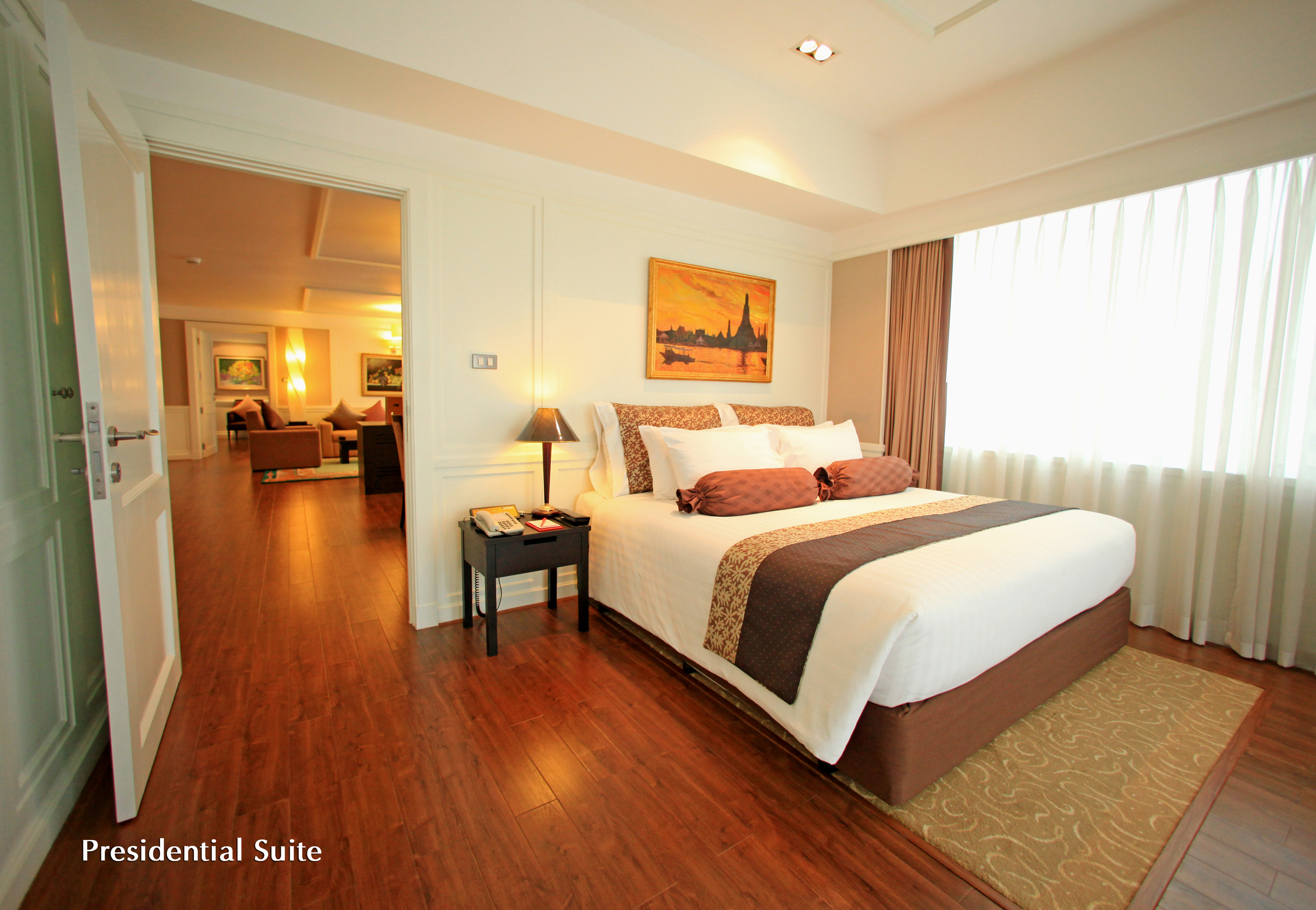 Ramada Plaza by Wyndham Bangkok Menam Riverside