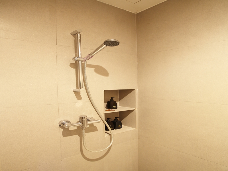 The Beach Club by Haadtien