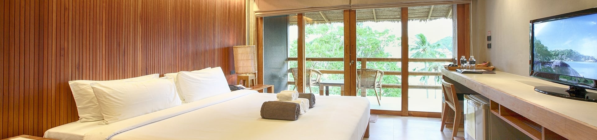 Image of The Beach Club by Haadtien