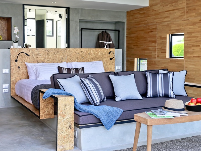 The Xcape River Kwai (F. Cross River Kwai)