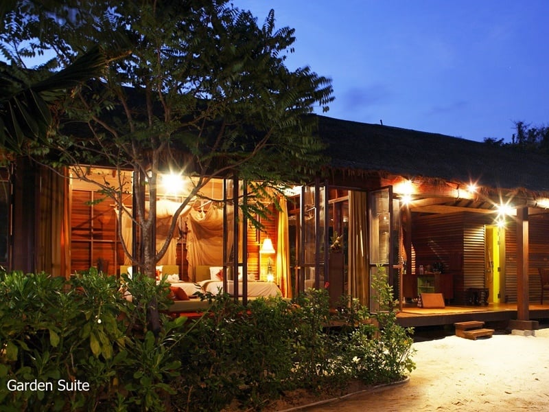 Outrigger Phi Phi Island Resort (F.Zeavola Resort)