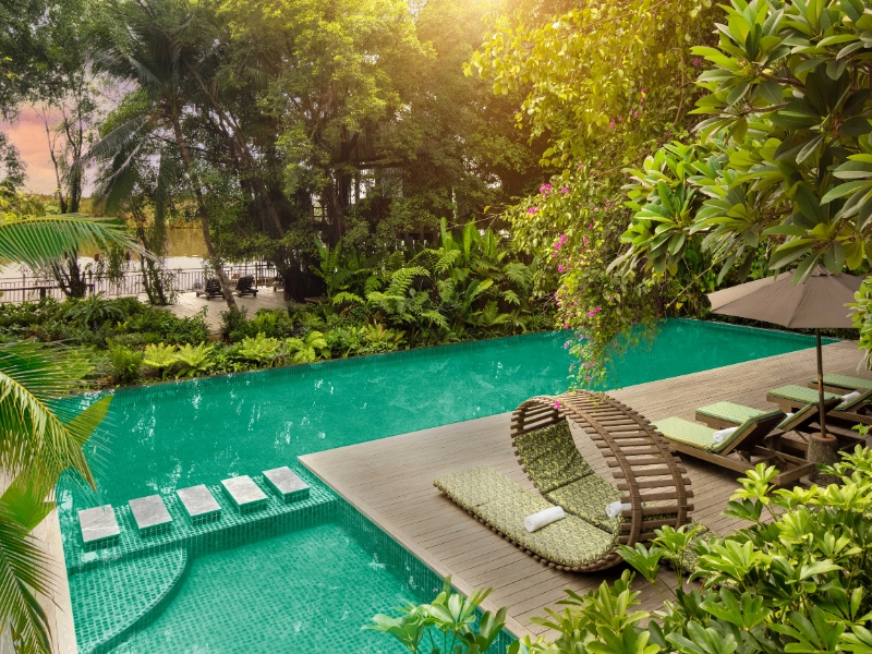 An Lam Retreats Saigon River