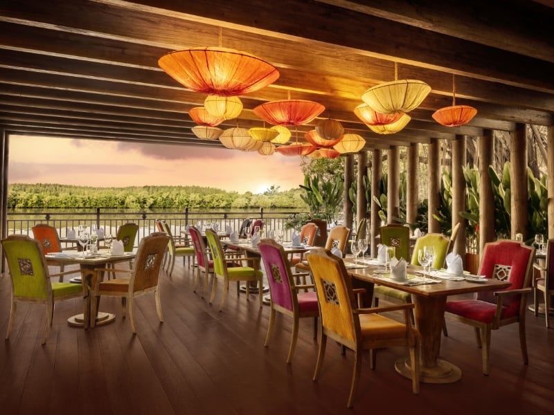 An Lam Retreats Saigon River