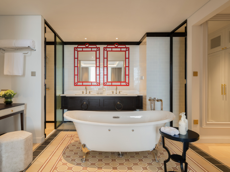 Grand Royal Riverside Hue