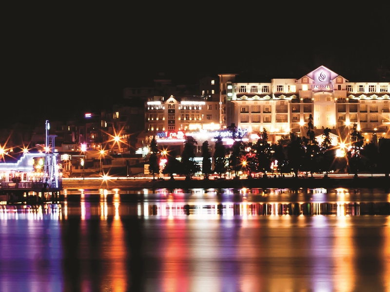 TTC Hotel Premium Ngoc Lan