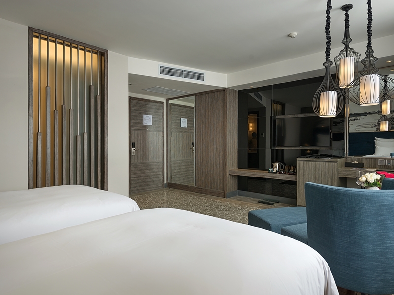 Paradise Suites Hotel Ha Long