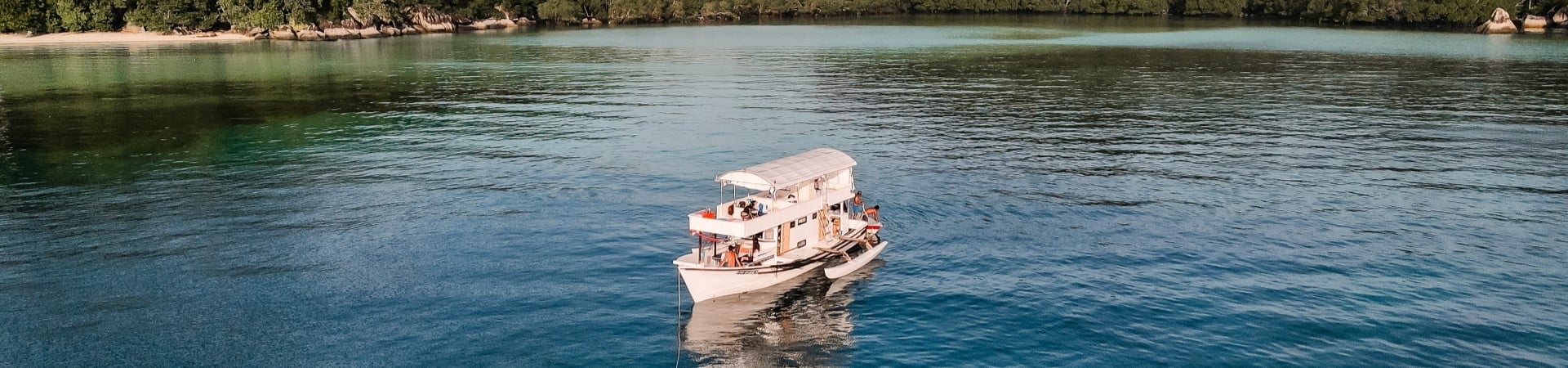 Sailing Intro to Tioman Island