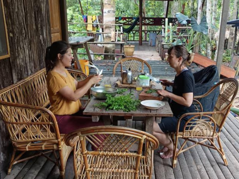Kampung Nyegol with Semenggoh - Ngapuh Lodge
