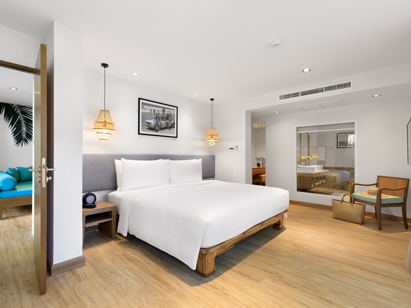 Outrigger Khao Lak Beach Resort