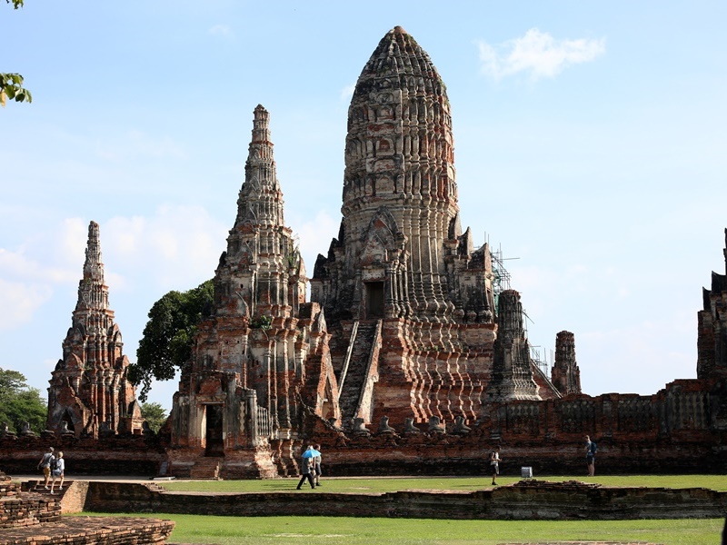 Serene Suphanburi Escape