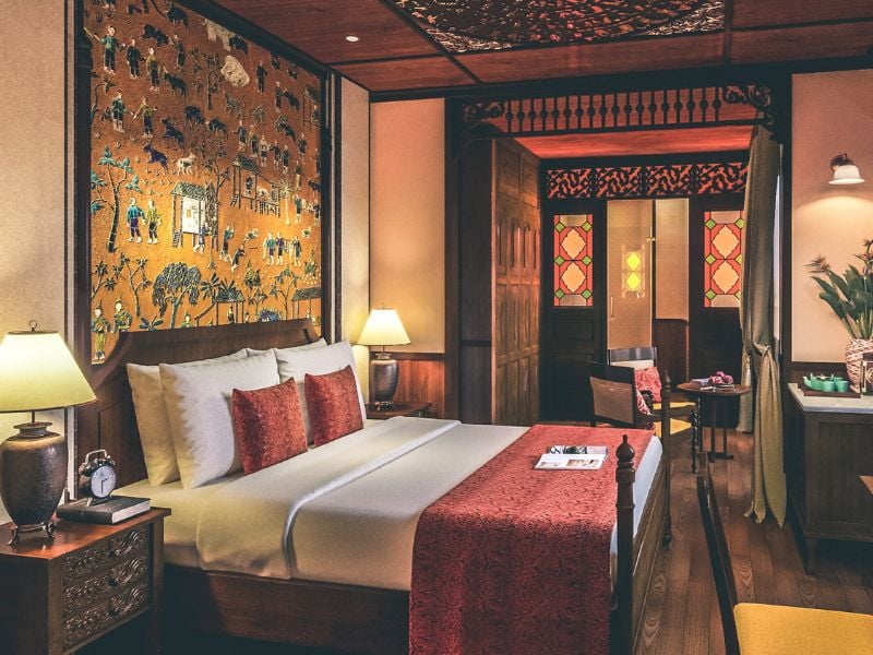 The Golden Triangle Traverse by Heritage Line Anouvong Cruise