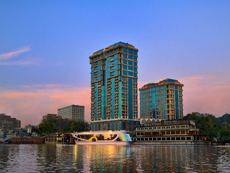 Four Seasons Hotel Cairo at The First Residence