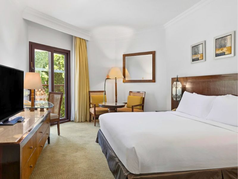 Hilton Luxor Resort & Spa