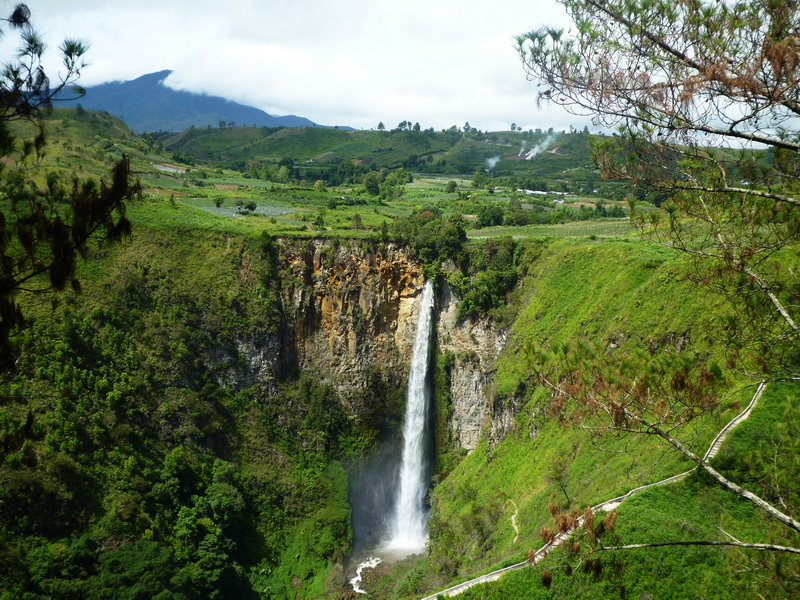 Sumatra Overland, Kerinci and Weh Island Adventure