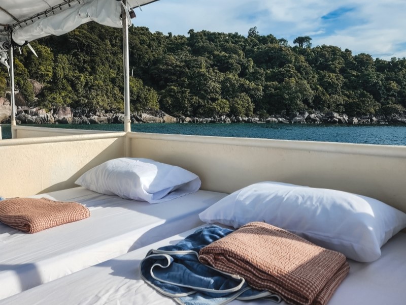 Sailing Intro to Tioman Island