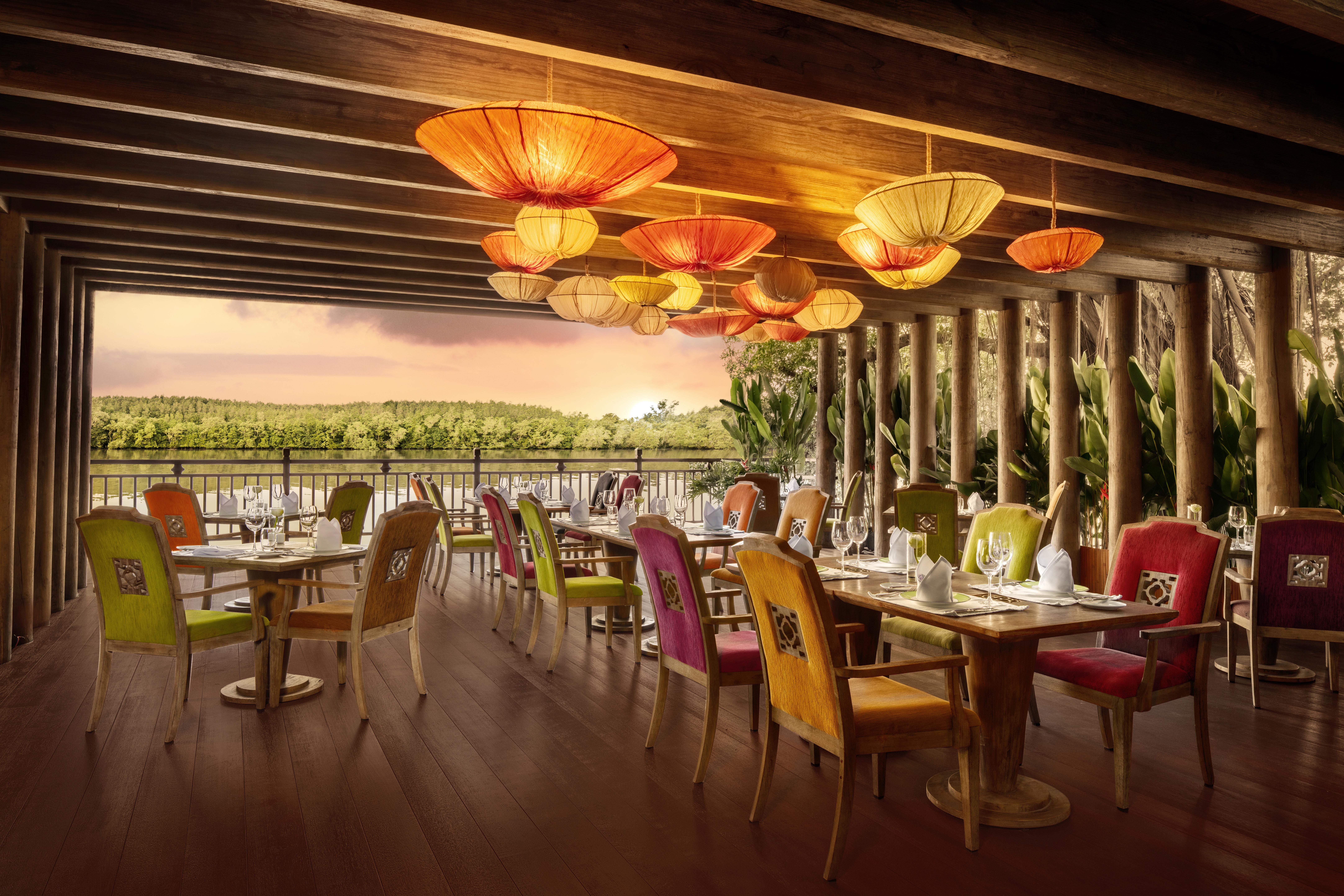 An Lam Retreats Saigon River