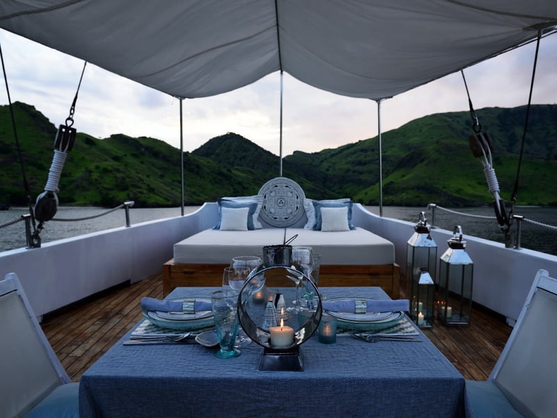 Honeymoon Romance With Alexa Cruise