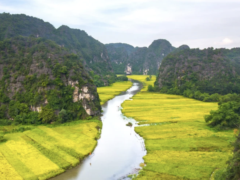 Exploring Northeast Vietnam by E-Bike