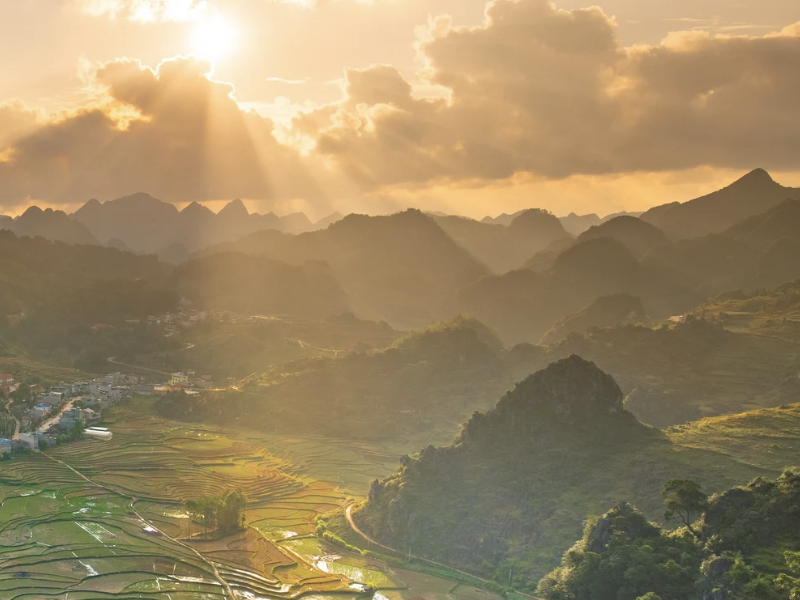 Exploring Northeast Vietnam by E-Bike