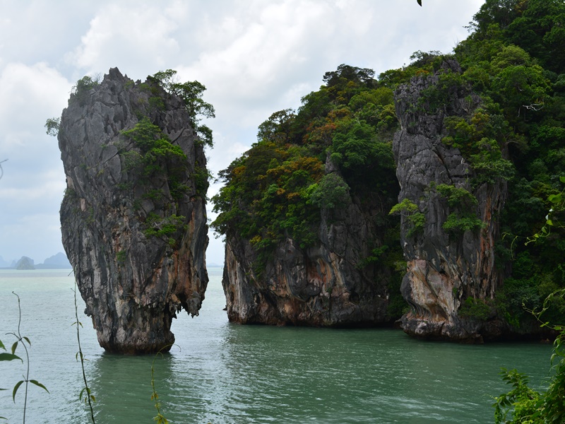 Hills to Coast Thailand Family Explorer