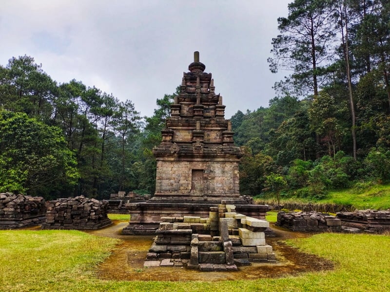 Grand Java Temples and Golden Hour