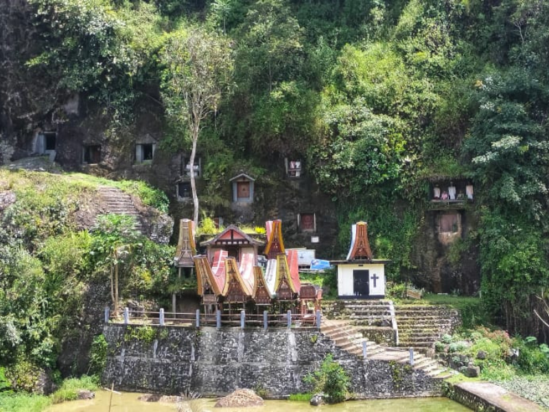 Toraja Discovery & South Sulawesi Beach