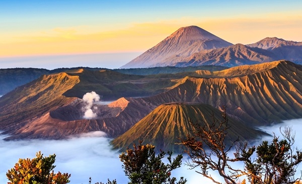 Venturing Java by Train